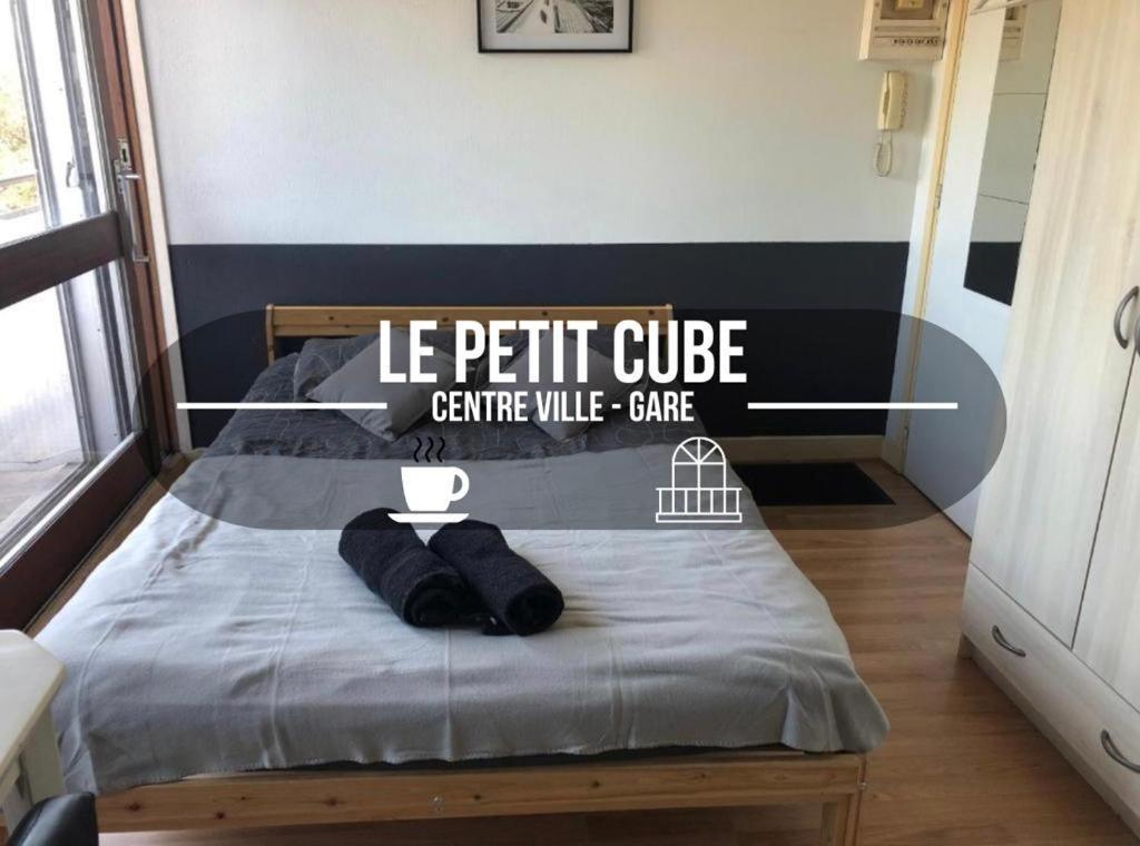 Le Petit Cube - Residence Standing - Centre Ville - Gare Троа Екстериор снимка
